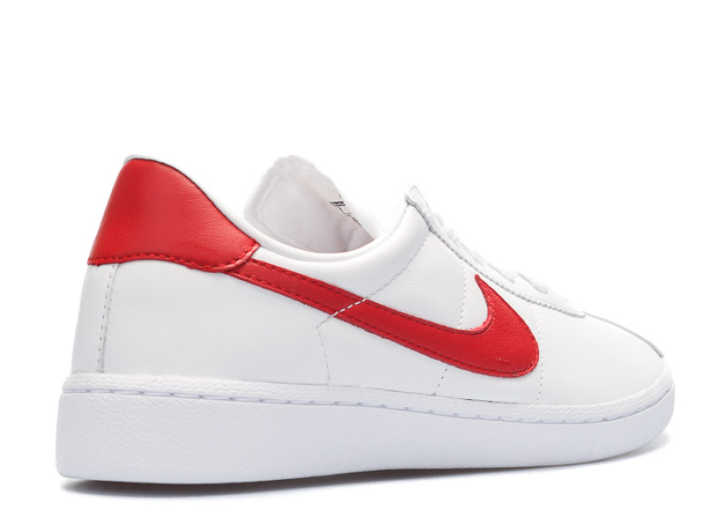 nike rouge et blanche marty mcfly